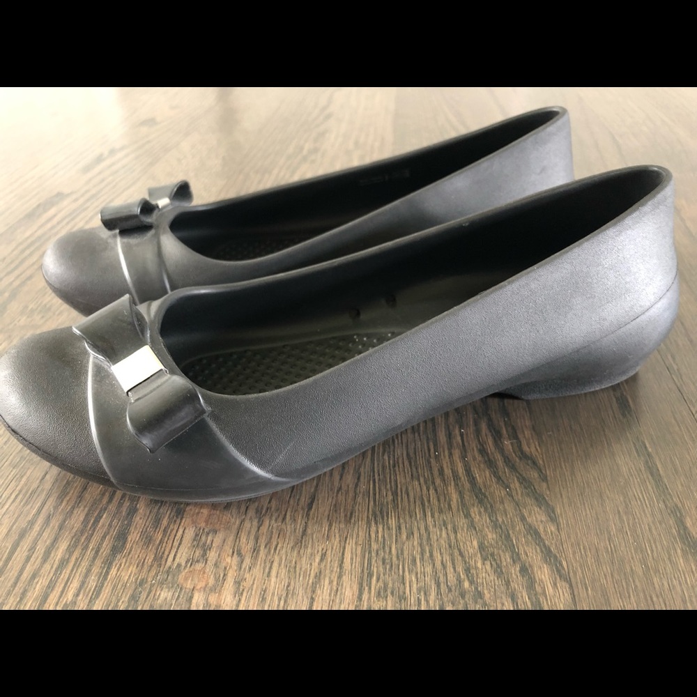 Croc Flats